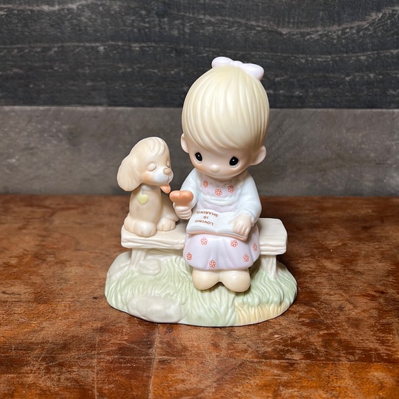 Precious Moments Other - Vintage “Loving is Sharing” 1979 Precious Moment Figurine